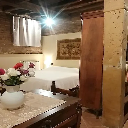 Charming Open-space Do Torri Apartment